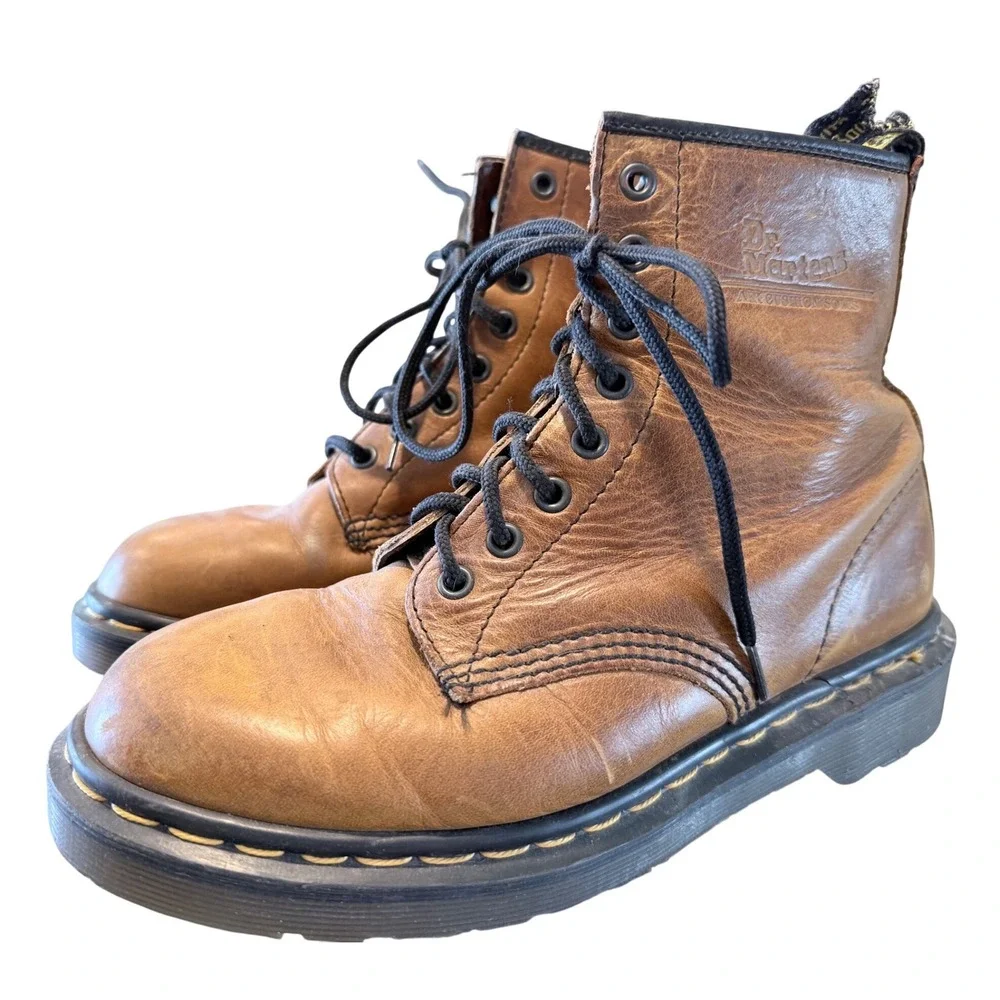 Dr. Martens 1460 Brown Leather 8 Eye Lace Up Combat Boots Mens 6‎ Womens 7